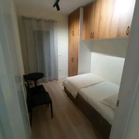 Park Life Apartment